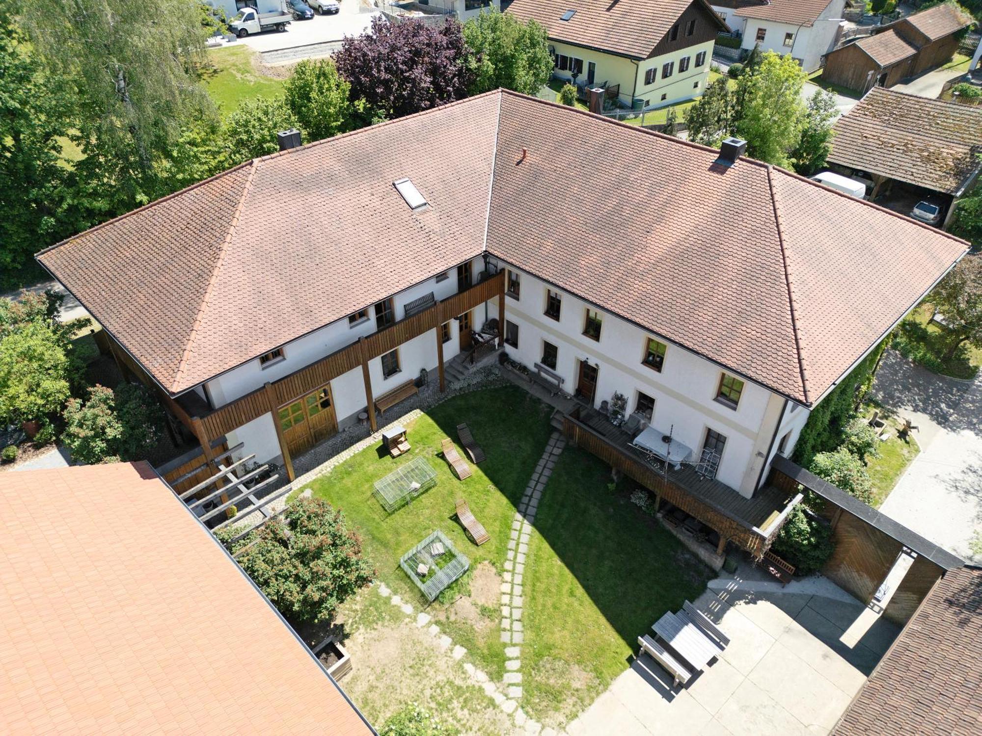 Ferienhof Schuetz Eschlkam Exteriör bild