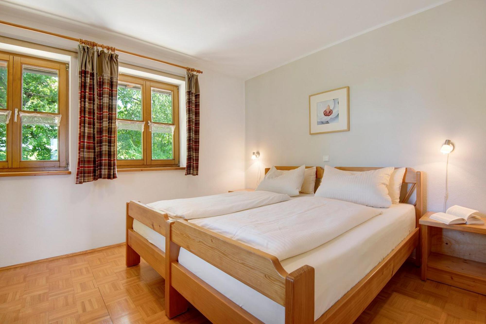 Ferienhof Schuetz Eschlkam Exteriör bild